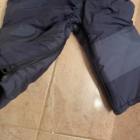 3 for $20 Boys snowsuit pants 18M - Picture 3 of 8
